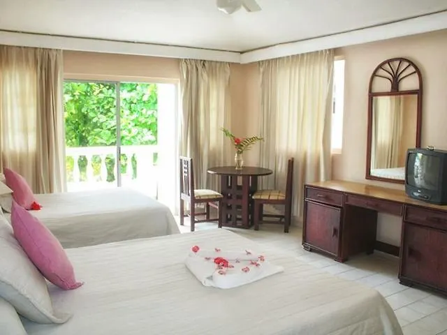 Beach House Cabarete By Faranda Hotels Resort